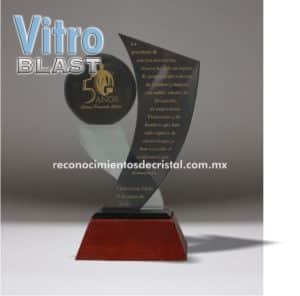 Reconocimiento con base de madera